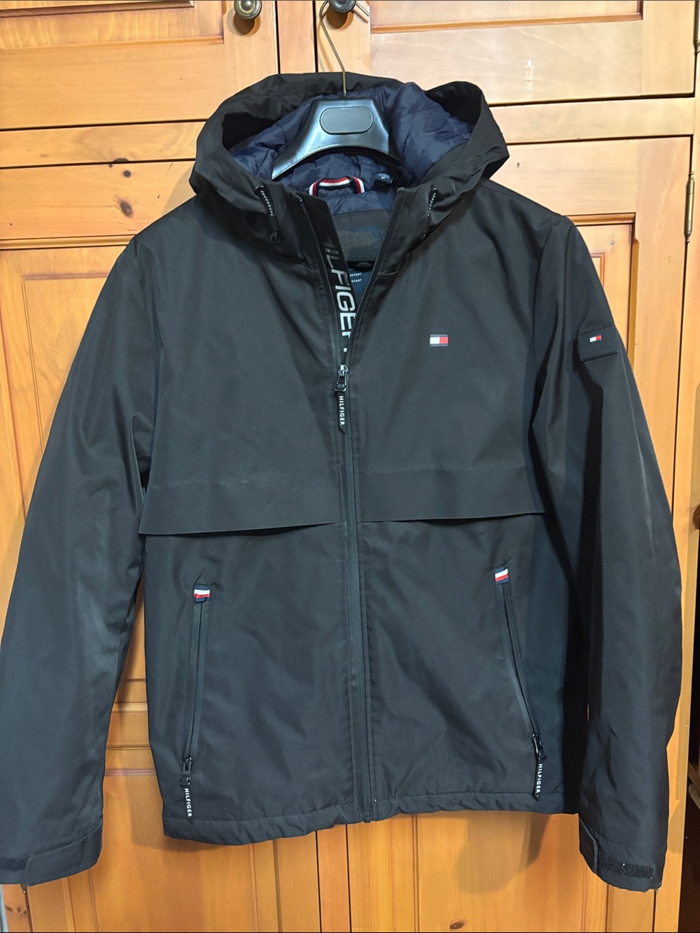 Tommy Hilfiger Black Hooded Rain Jacket with Subtle Flag Details